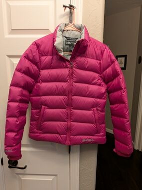 Marmot Women's Bright Pink Insulated Puffer Jacket 650g Fill